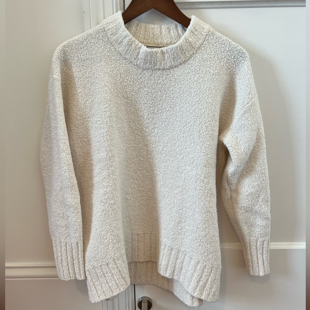 Old Navy Cream Sweater (Size S)